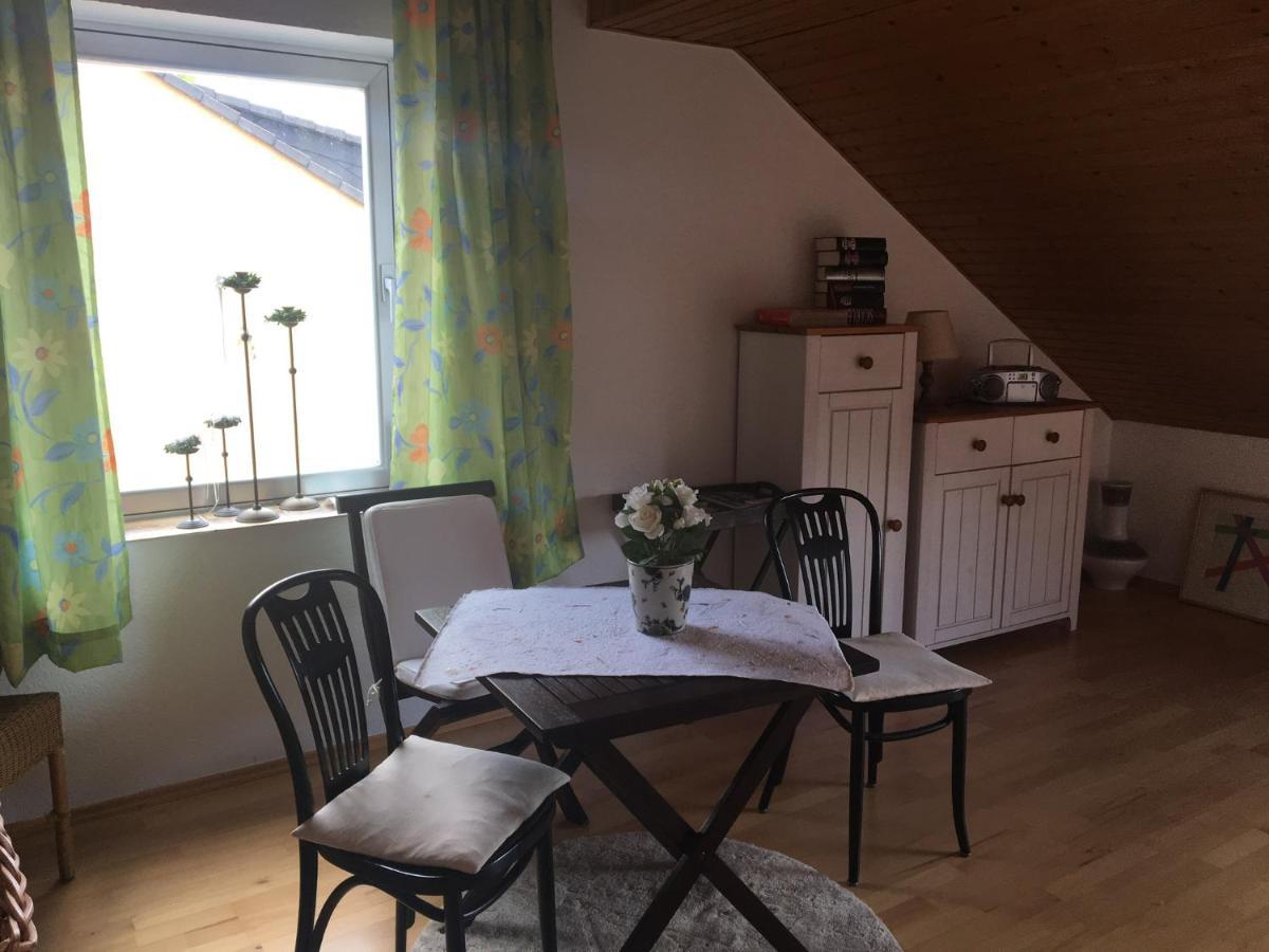 Familienzimmer mit Gartenblick