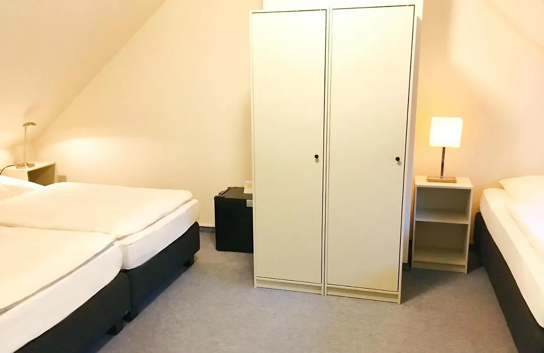 Hotel Kaiserswerth-1